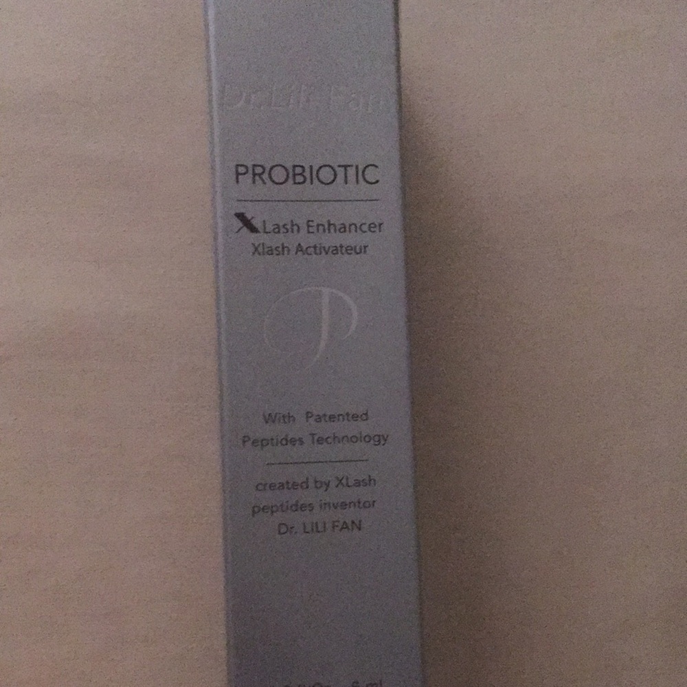 New DR.Lili Fan lash enhancer